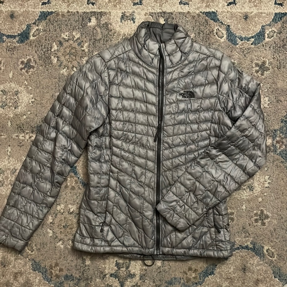 Women’s North Face jacket